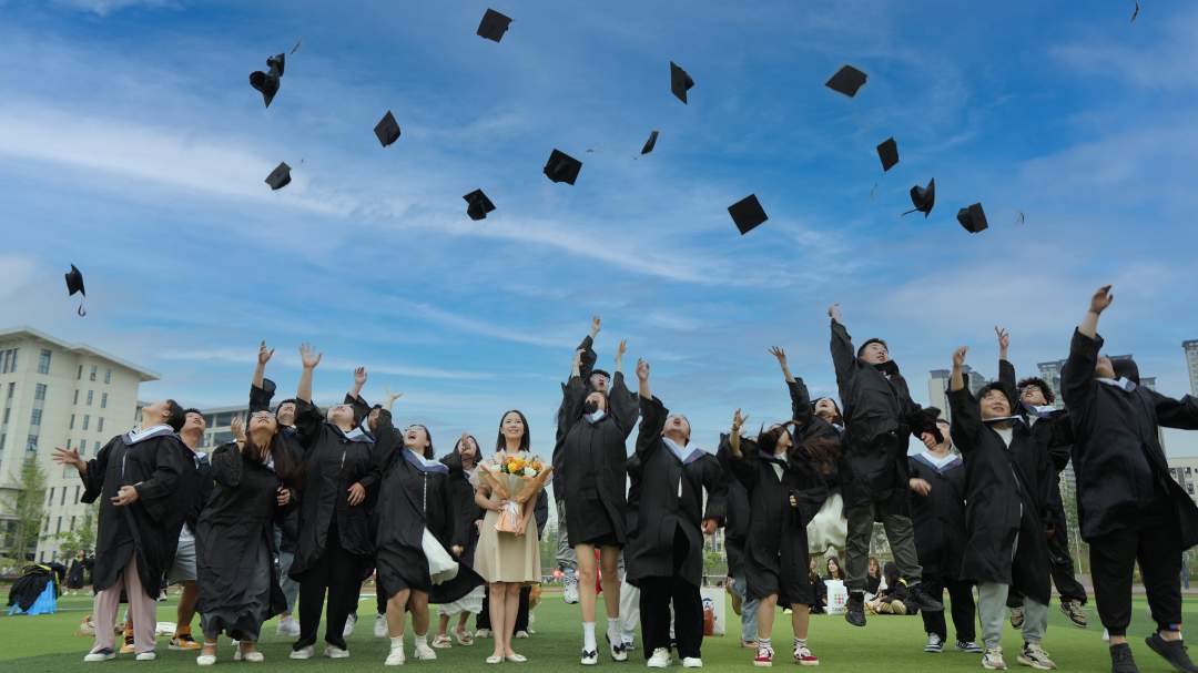 @泸州大学生：你的专属指南上线啦